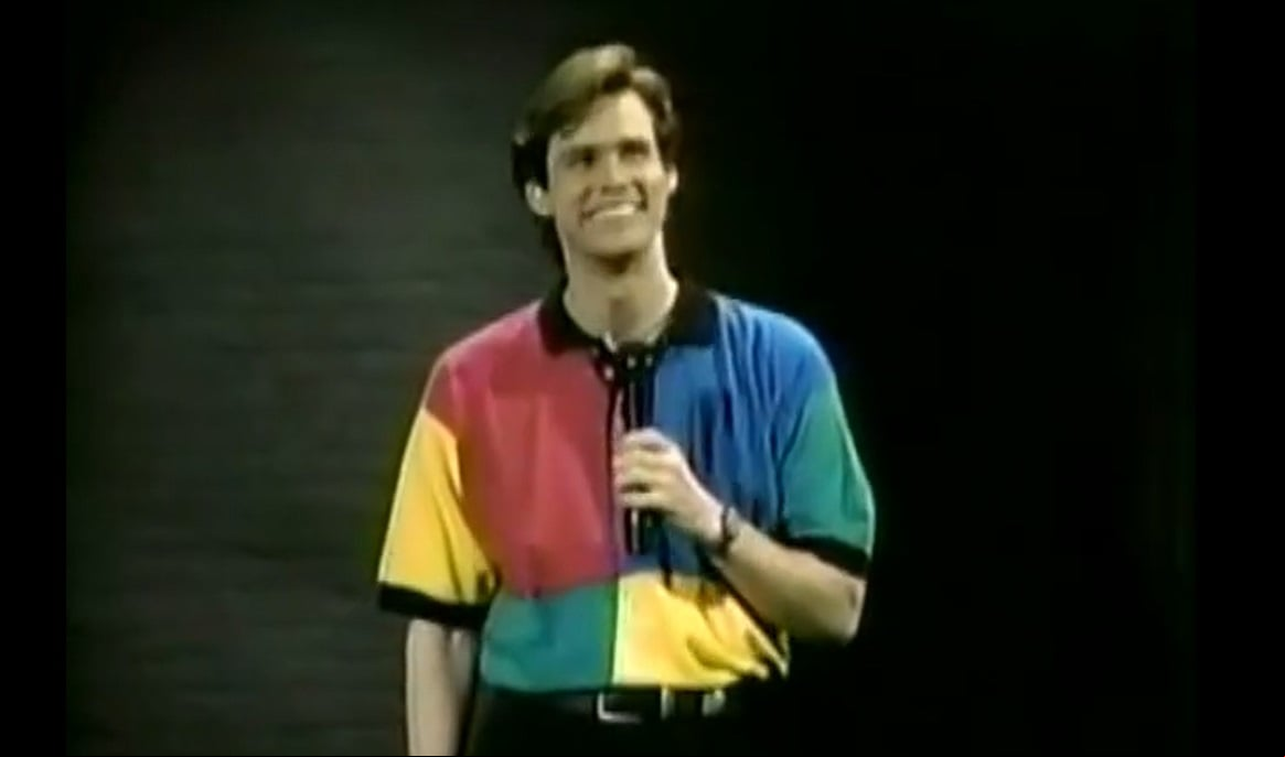 Jim Carrey iniciou sua carreira na década de 1980 em shows de stand-up comedy e pequenos papéis no cinema.