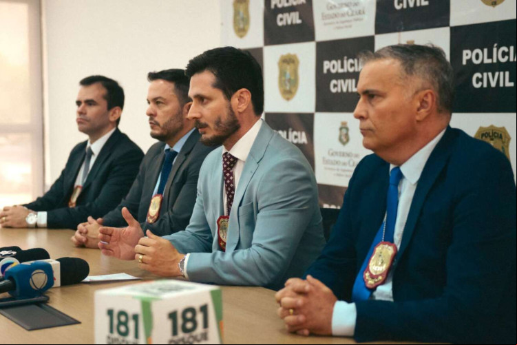 Coletiva de delegados da Polícia Civil do Ceará, nesta segunda-feira, 23/12, sobre a execução do adolescente de 16 anos na Vila de Jericoacoara Coletiva de delegados da Polícia Civil do Ceará, nesta segunda-feira, 23/12, sobre a execução do adolescente de 16 anos na Vila de Jericoacoara