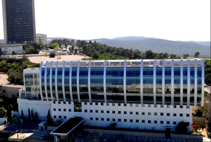 Universidade de Haifa (Israel) - Niemeyer visitou o país em 1964 e foi um dos arquitetos responsáveis pela elaboração da universidade da cidade de Haifa.