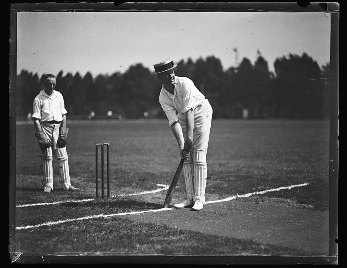 Críquete - O esporte mais popular da Índia e do Paquistão foi disputado apenas nos Jogos de Paris-1900.
