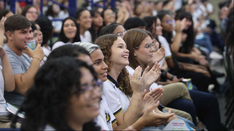 ￼ENCONTRO no Centro de Eventos reuniu cerca de 2 mil alunos