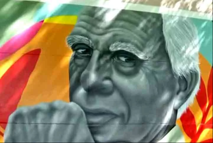 O escritor Ignácio de Loyola Brandão, membro da Academia Brasileira de Letras (ABL), foi o primeiro grafite feito para o projeto. O encontra-se na Biblioteca Municipal Mário de Andrade.