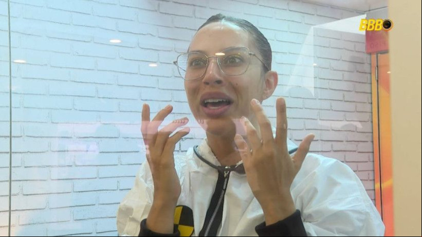 Renata na Casa de Vidro do BBB 25