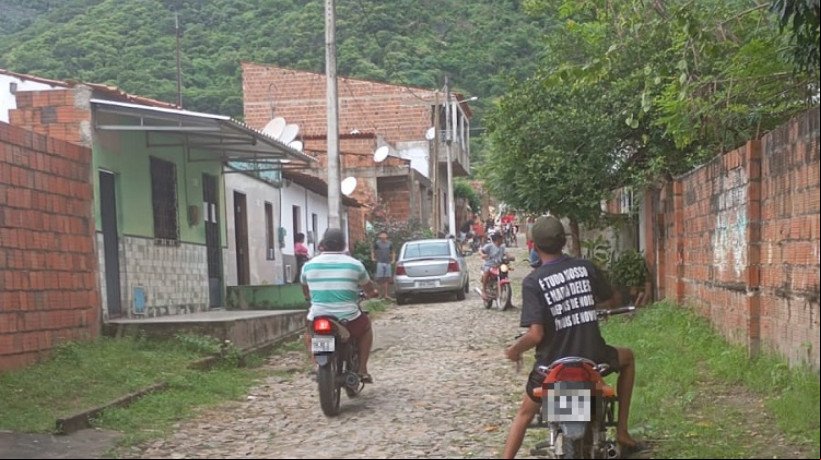 Eugênio Mesquita Moreira, 28 anos, foi morto também em Uruburetama, assim como Lucas Pires Alves, 25 anos, e Leonardo de Sousa Pires, 4 anos