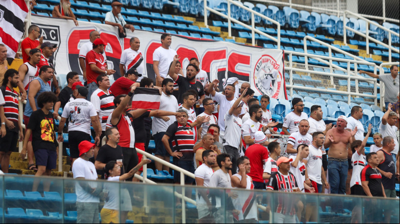 Time do Tubarão da Barra enfrenta o líder do grupo Santa Cruz 