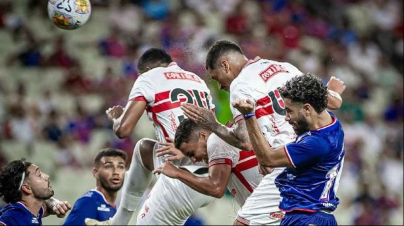 Alagoanos se dão bem fora de casa. Mas o triunfo por 1 a 0 não basta para o time avançar às 4ªs Copa do Nordeste.  Leão já entrou classificado 