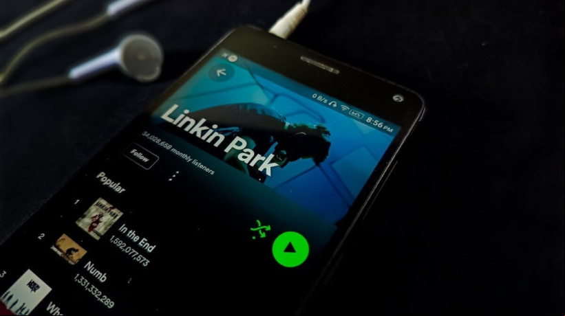 O Linkin Park voltou aos palcos em 2024 com uma nova formação (Imagem: Eria Arum | Shutterstock)