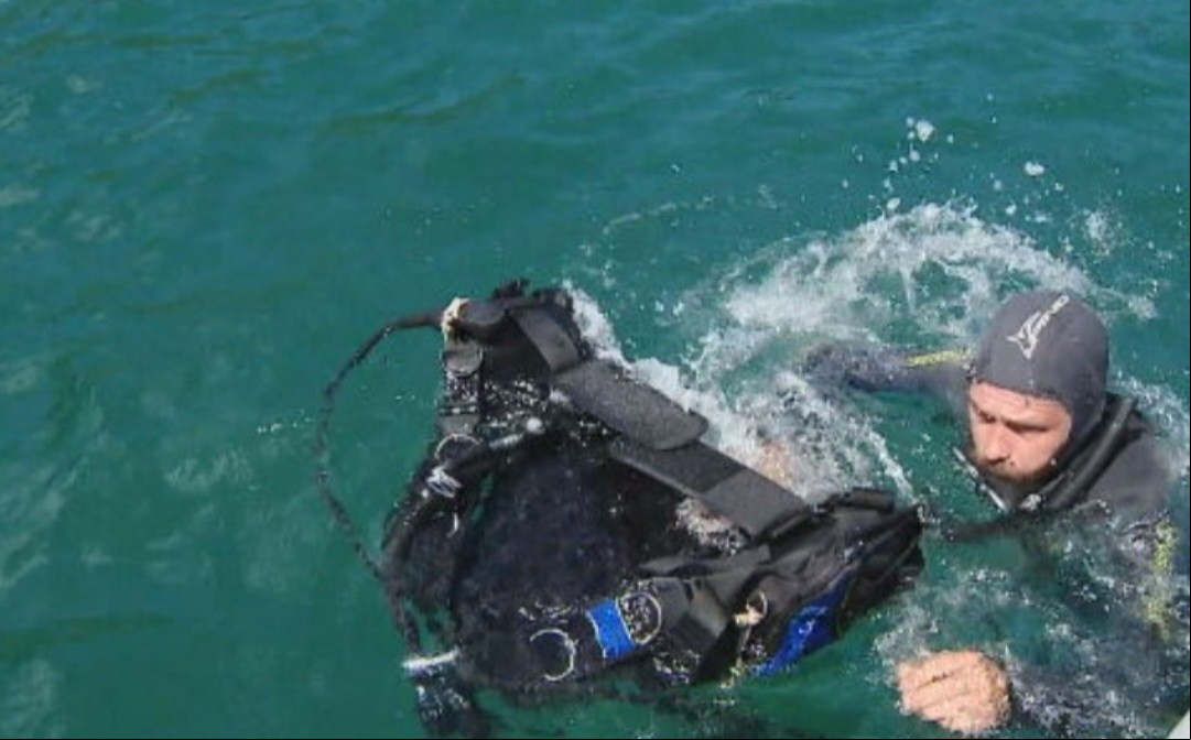 Pesquisadores da Universidade Federal de Santa Catarina e do Instituto Chico Mendes fazem um importante trabalho de identificação e coleta de uma espécie invasora que ameaça peixes e outros animais marinhos no Brasil. 
