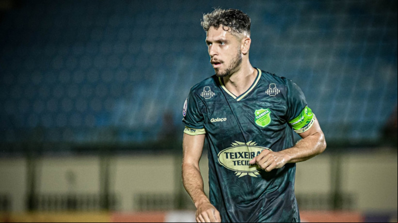 Zagueiro Ícaro é o capitão do Floresta em 2025 