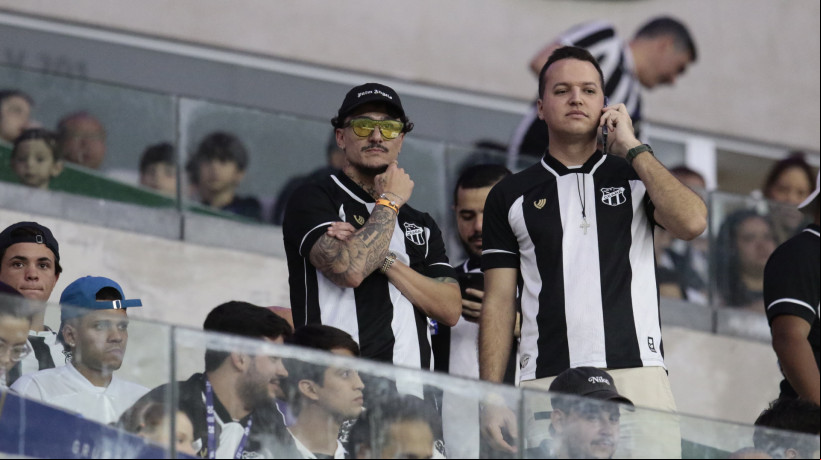Vina, ex-meia do Ceará, assiste ao revés do Vovô para o Atlético-MG no Castelão 