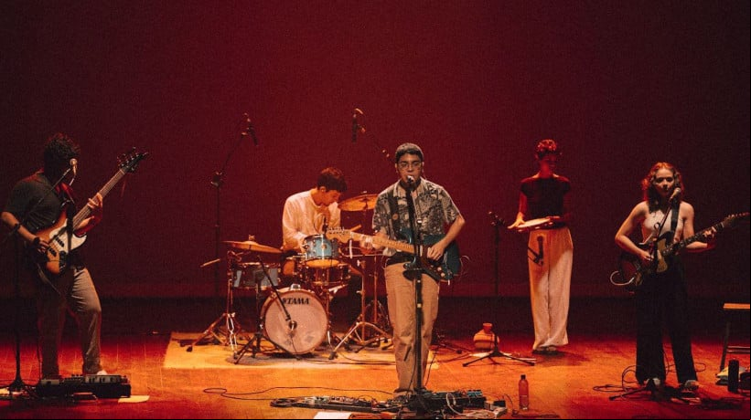 Banda Doces Deletérios faz show na Mostra Nosso Palco nesta terça, 3