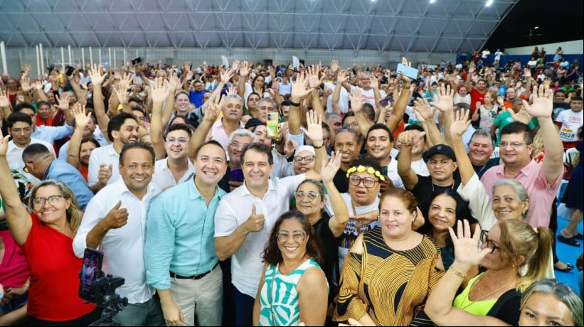 Prefeito Evandro Leitão na apuração da eleição dos agentes de cidadania