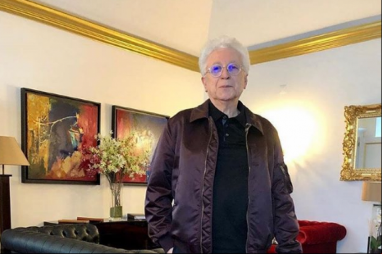 Conhecido por ser "sem papas na língua", o autor Aguinaldo Silva teve seu contrato encerrado em janeiro de 2020. Iinúmeras especulações tomaram conta das redes sociais. Uma delas trata-se de um suposto atrito entre Aguinaldo e o também autor Walcyr Carrasco.