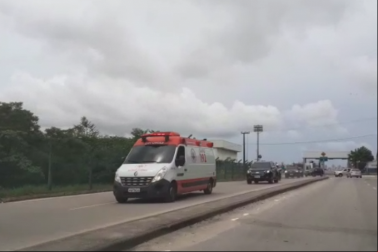 Cid chega a Fortaleza após receber alta da Unidade de Tratamento Intensivo em Sobral