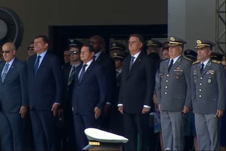Presidente Jair Bolsonaro (PL) durante evento na Aman.