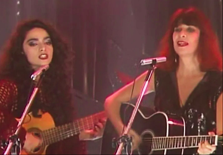 Além de cantora, compositora e escritora, Rita Lee também se arriscou como atriz e atuou em várias novelas como “Top Model” (1990), “Vamp” (1992), “Celebridade” (2004) e “Ti Ti Ti” (2011).