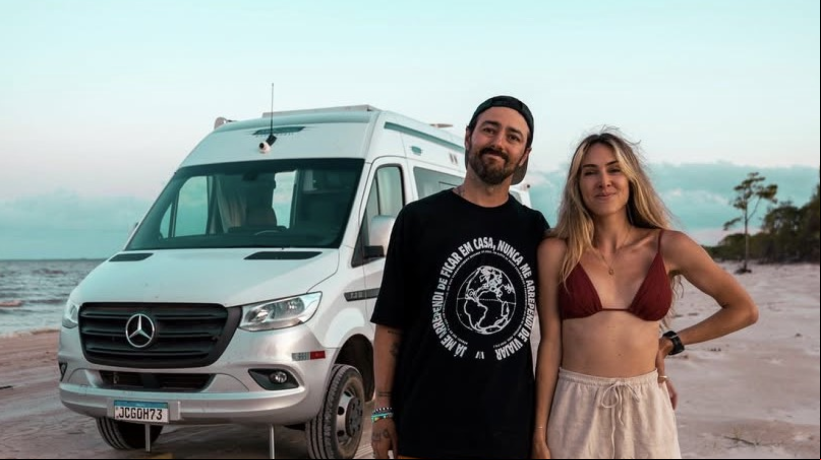 "Mais do que querer morar num motorhome, a gente queria viajar. E viu que o motorhome era um estilo interessante", diz o casal Ale e Duda quanto a morar em um casa sobre rodas 